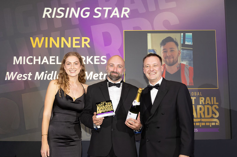 Metro wins international awards.