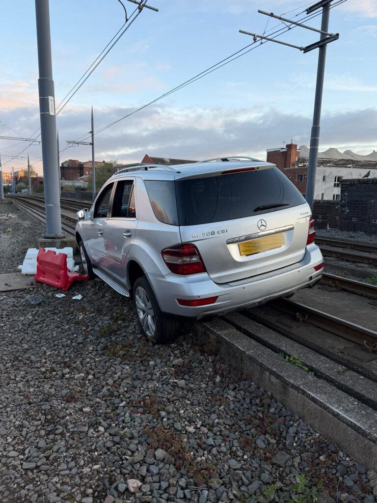 Metro renews safety warning to motorists driving near the tramway